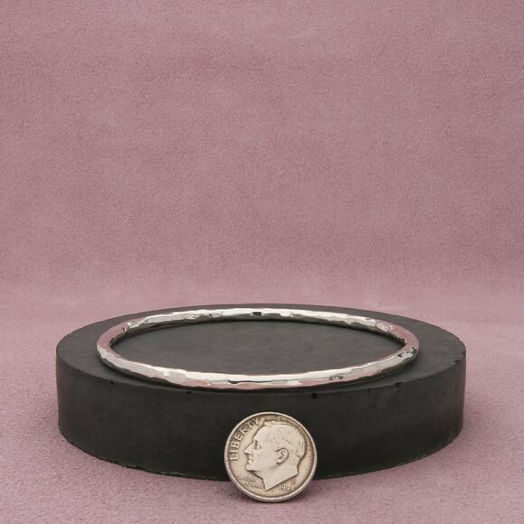 sterling silver 3mm hammered stack bangle bracelet size 8.5in - Picture 2 of 3